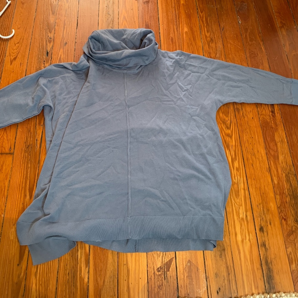 Chelsea and Theodore Woman stretch cowl tunic. Worn a few times